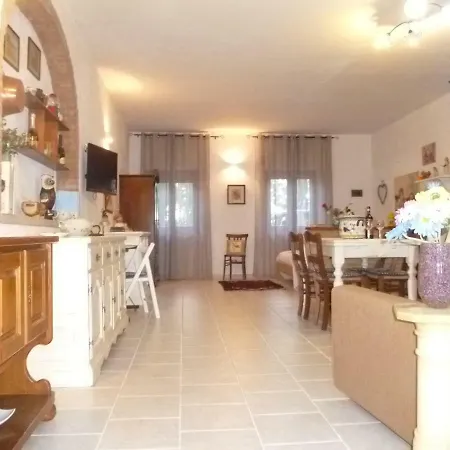 Olivia's House Apartment *